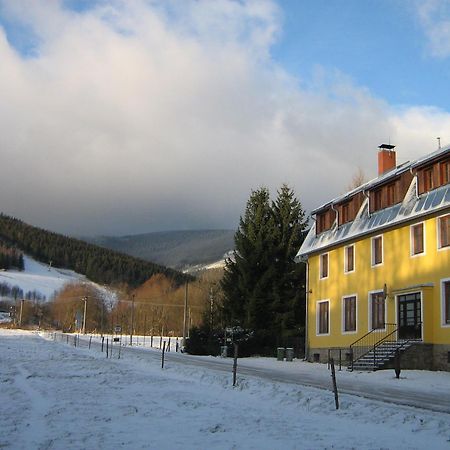 Kralicka Chata Hotel Staré Město Kültér fotó